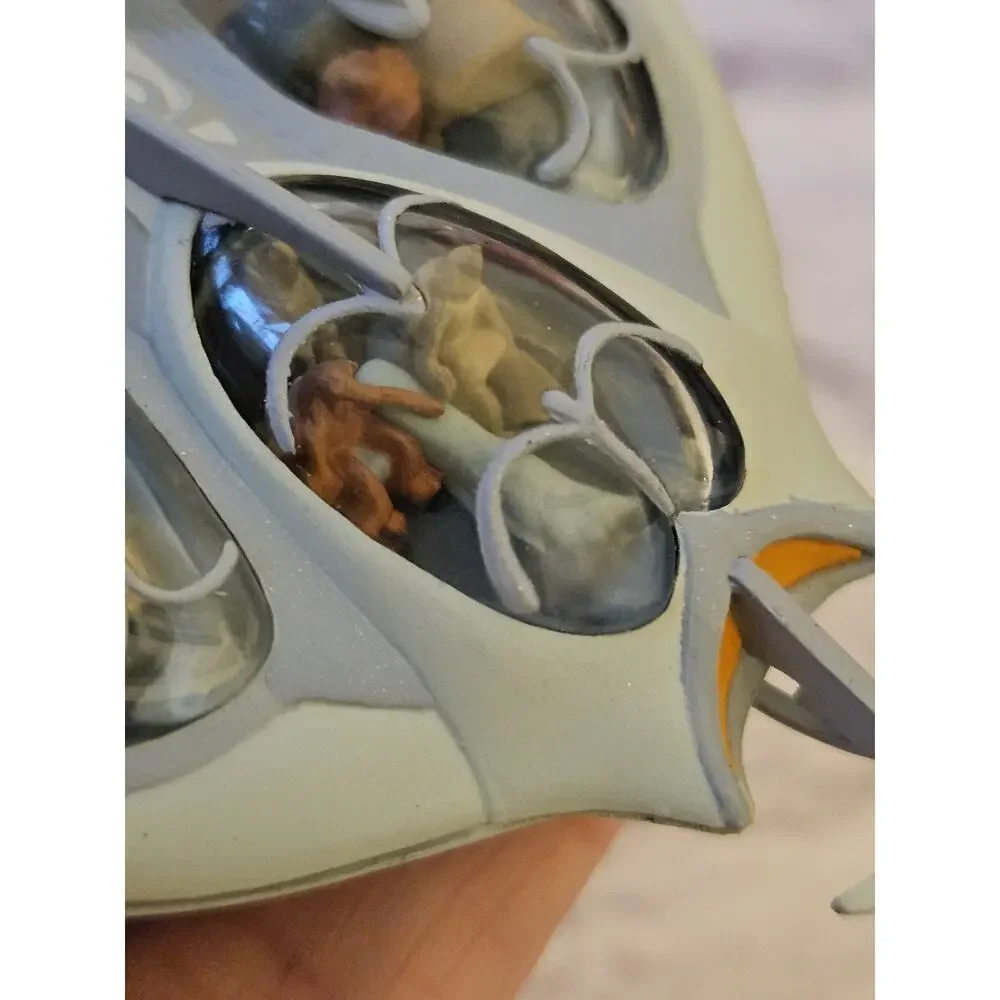 2000 Hallmark Star Wars Episode I Gungan Submarine Magic Light Ornament QXI7351
